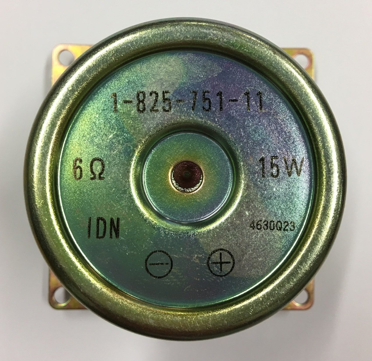 6 OHM 15W HOPARLÖR , ÇAP : 8 CM , YÜKSEKLİK : 6.4 CM