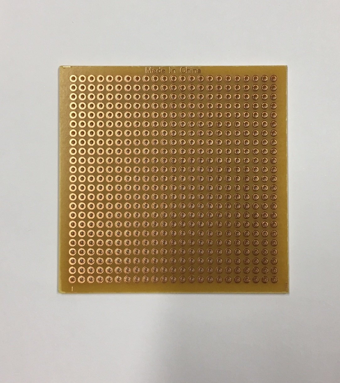 6.25 cm x 6.25 cm , BAKIRLI DELİKLİ PLAKET ------------- ( 2 ADETLİK PAKET )