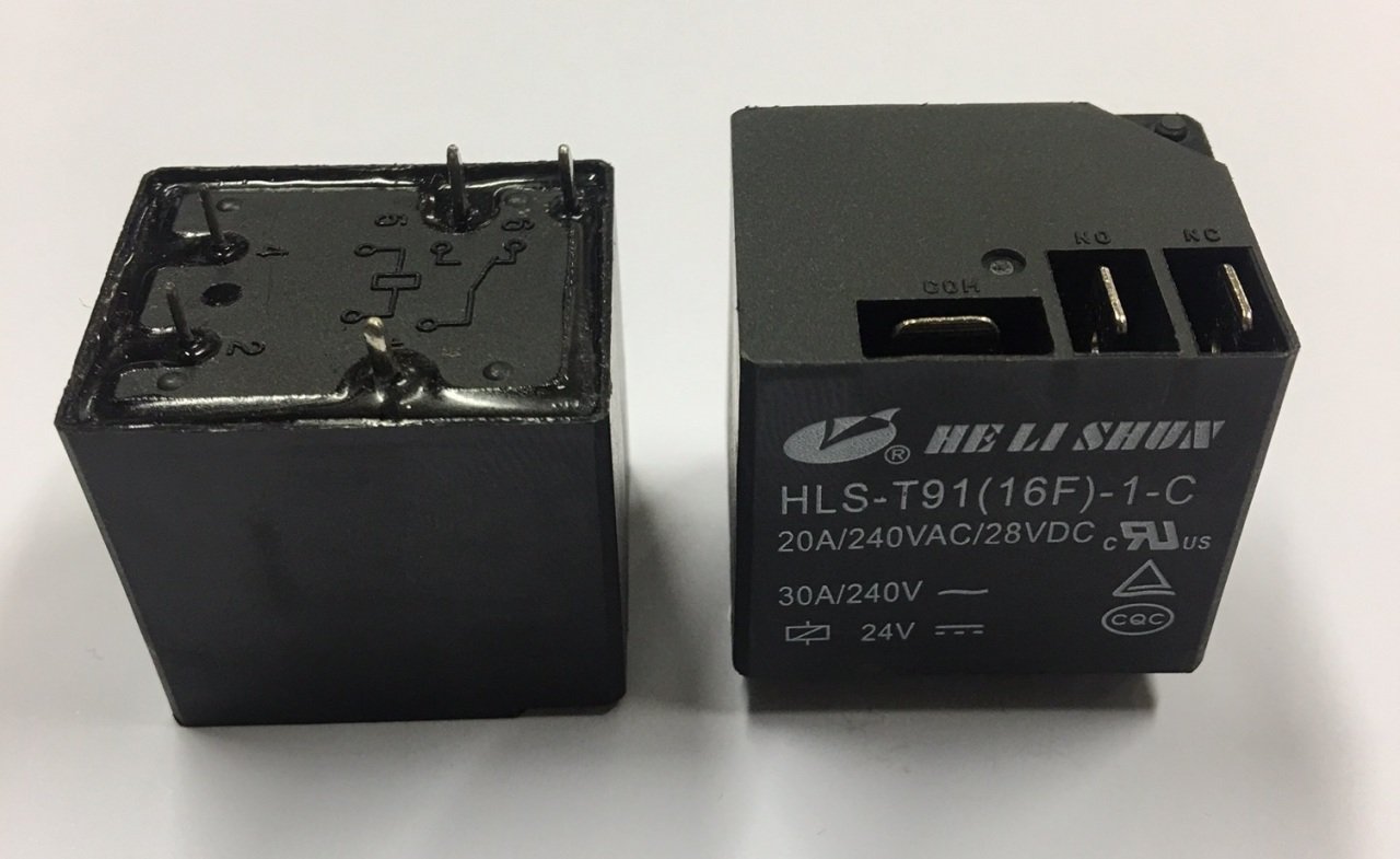 24 VOLT 30 AMPER RÖLE , ÜSTTEN SOKET GİRİŞLİ