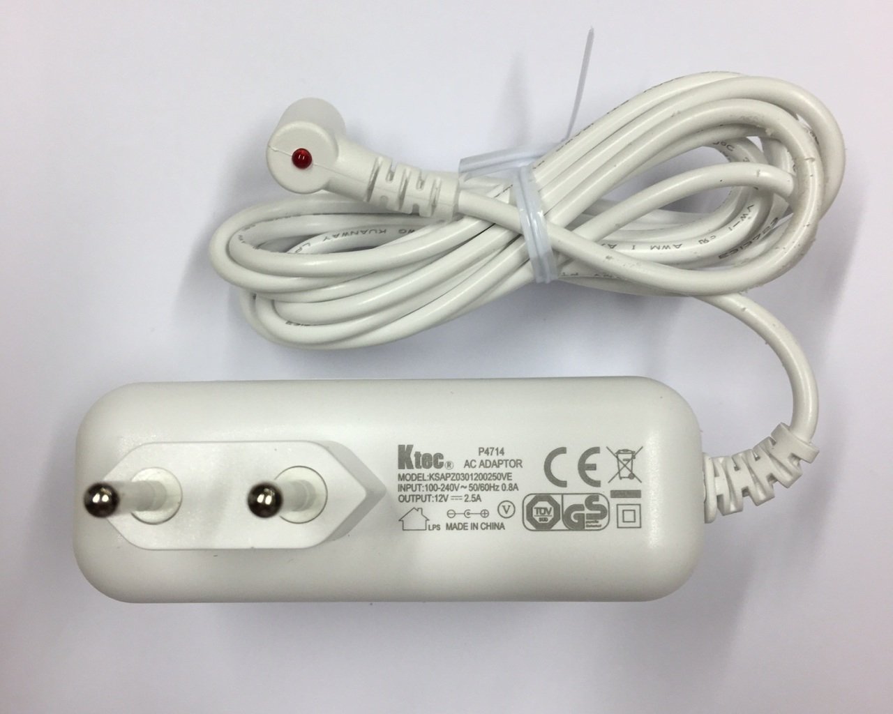 12V 2.5A AC/DC ADAPTÖR , PRİZ MODELİ Ucu:2.5mm L-Tipi LED'li (BEYAZ)