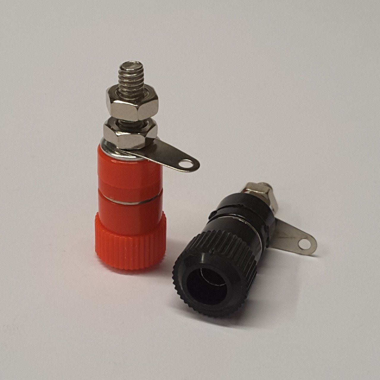 BORN KLEMENS, ORTA BOY - 12mm ( 10 ADETLİK PAKET : 5 Adet Siyah + 5 Adet Kırmızı )