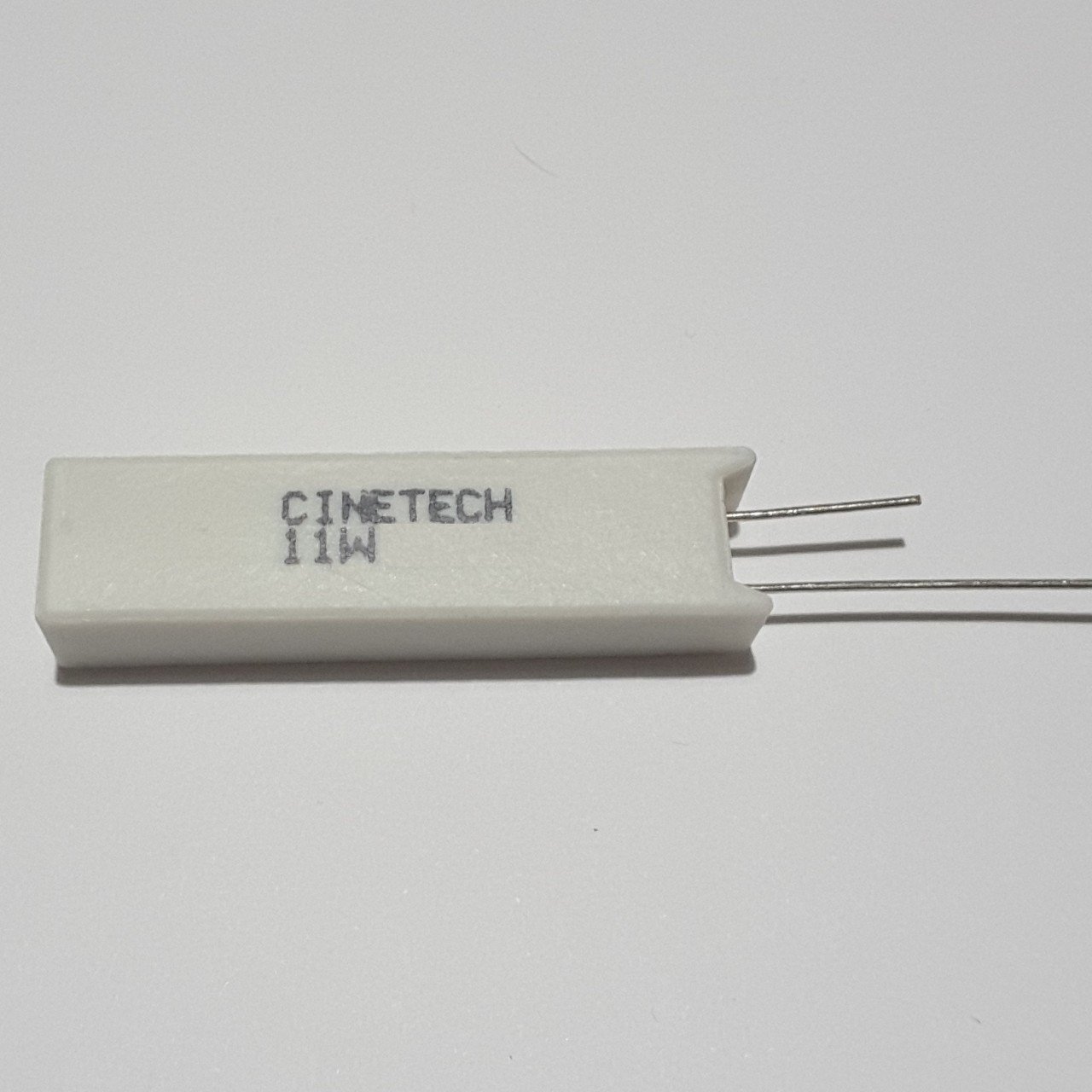 5.6 KOHM 11W TAŞ DİRENÇ ( 5 ADETLİK PAKET )