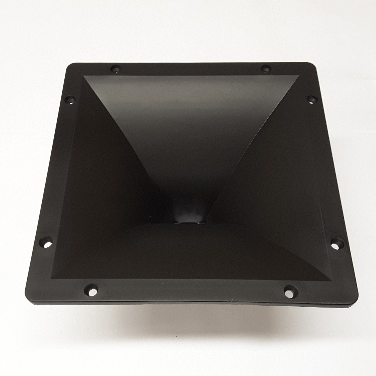 H-808 , PLASTİK HORN 21cm x 21.2cm