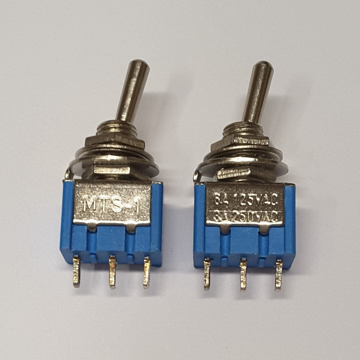 TOGGLE SWITCH , ON - OFF , 3 PİN ( MTS-102 ) -------- ( 5 ADETLİK PAKET )