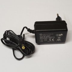 18V 1A AC/DC ADAPTÖR , PRİZ MODELİ , Ucu: 2.1mm