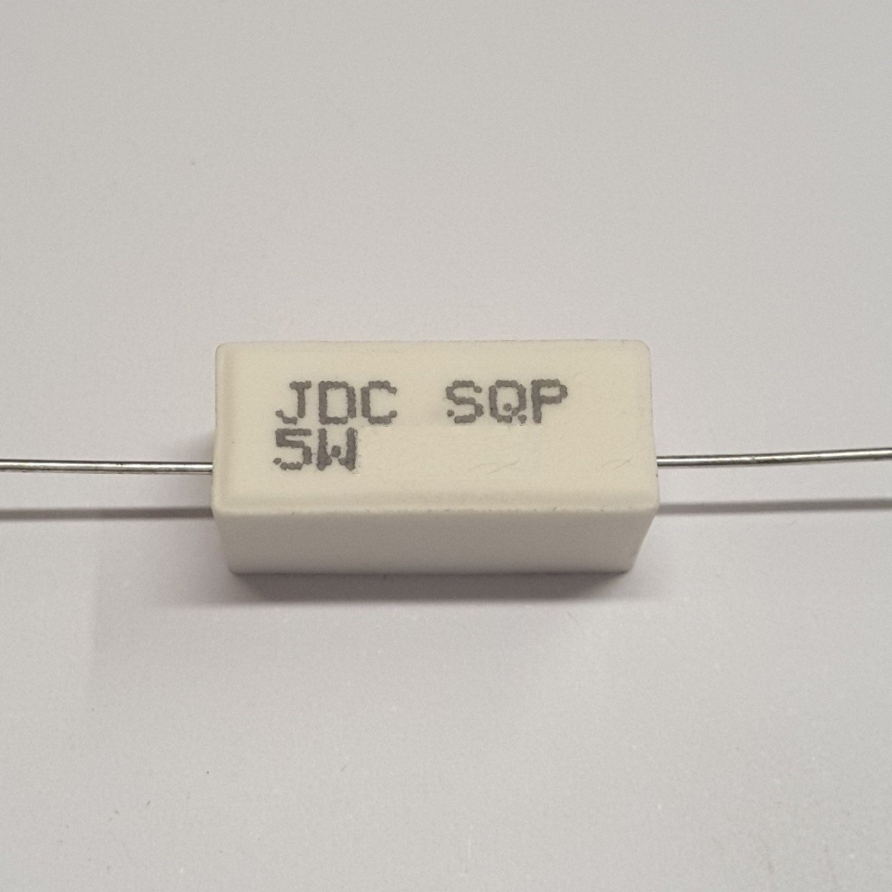 56 OHM 5W TAŞ DİRENÇ ( 10 ADETLİK PAKET )